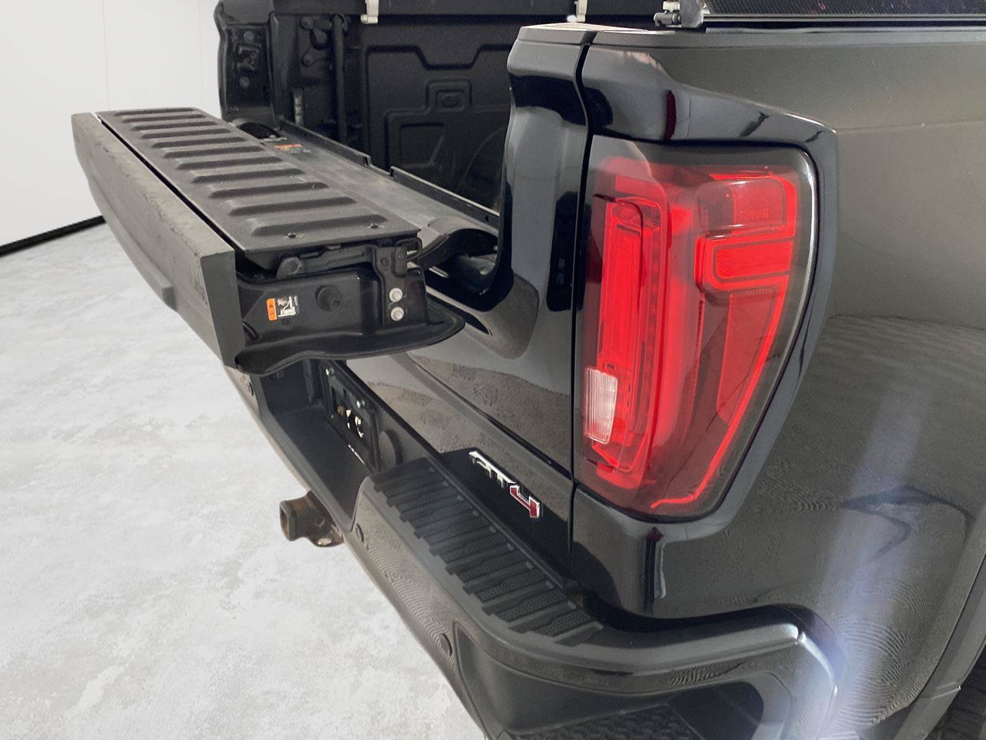 Used 2019 GMC Sierra 1500 AT4 w/ AT4 Premium Package AWD/4WD image 34