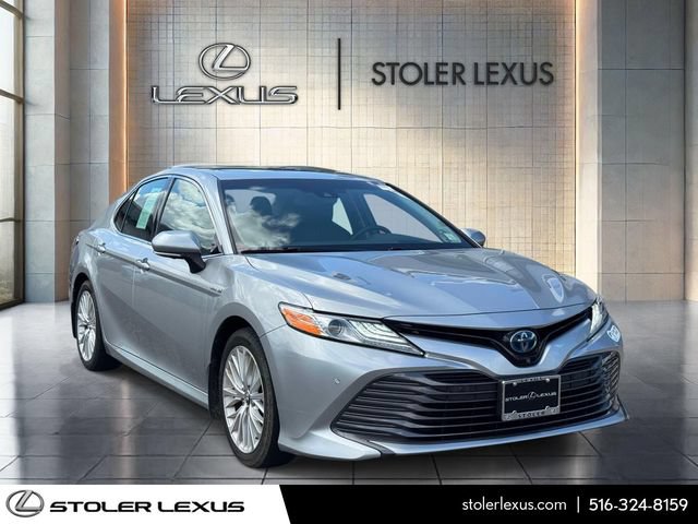 Used 2018 Toyota Camry XLE w/ Audio Package FWD image 1