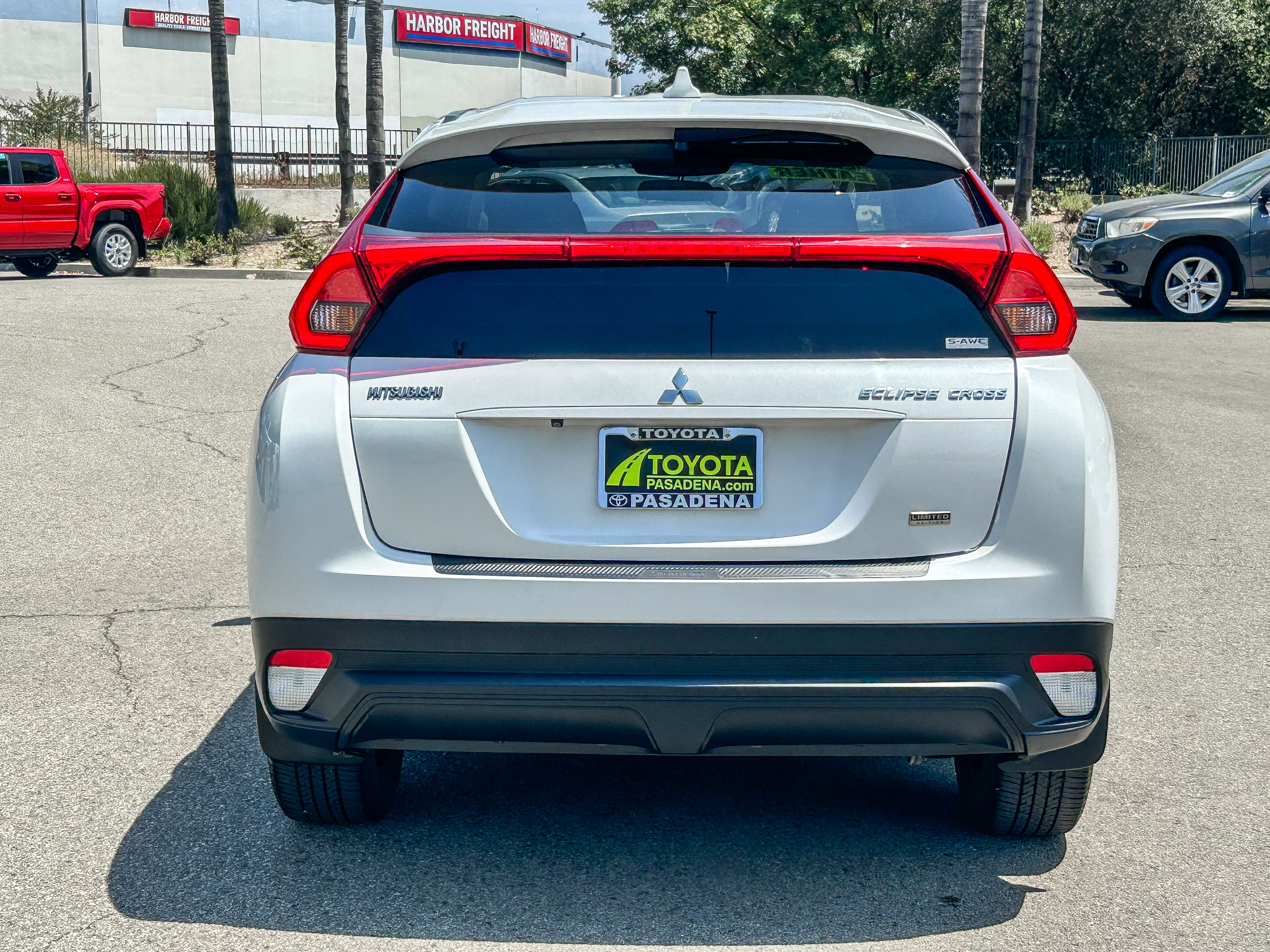 Used 2018 Mitsubishi Eclipse Cross LE AWD/4WD image 7