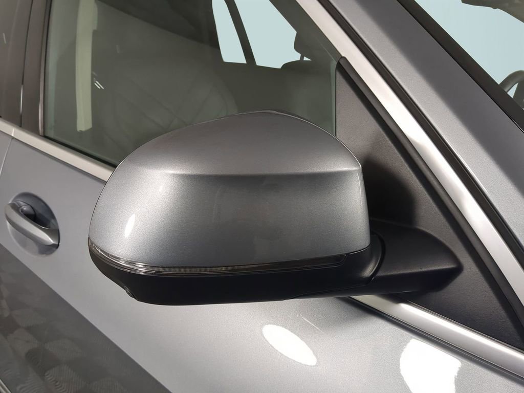 Used 2024 BMW X7 xDrive40i w/ Premium Package image 12
