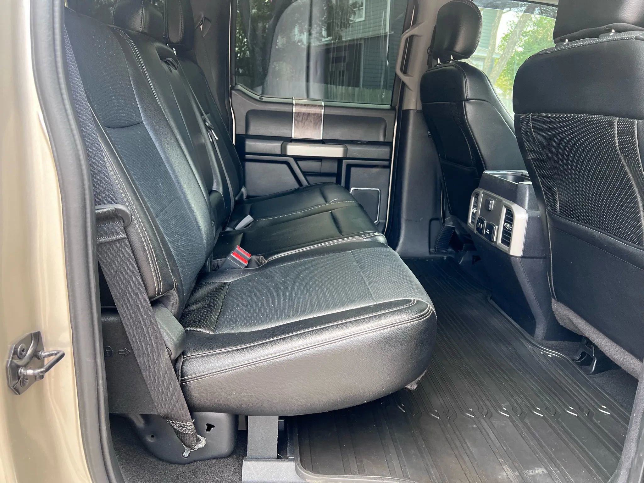 Used 2018 Ford F250 Lariat w/ Lariat Ultimate Package image 11