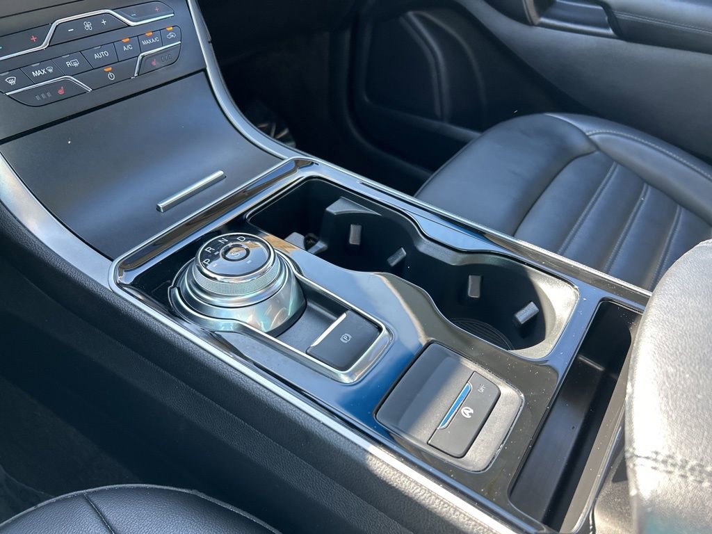 Used 2020 Ford Edge SEL w/ Cold Weather Package image 37