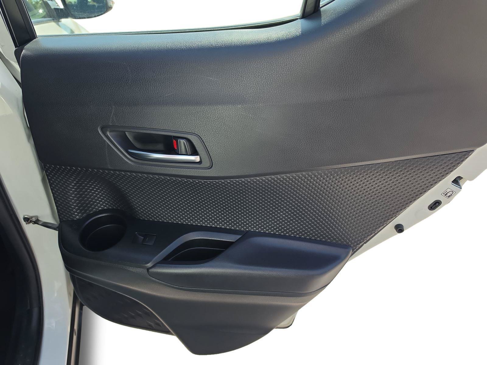 Used 2021 Toyota C-HR LE FWD image 21
