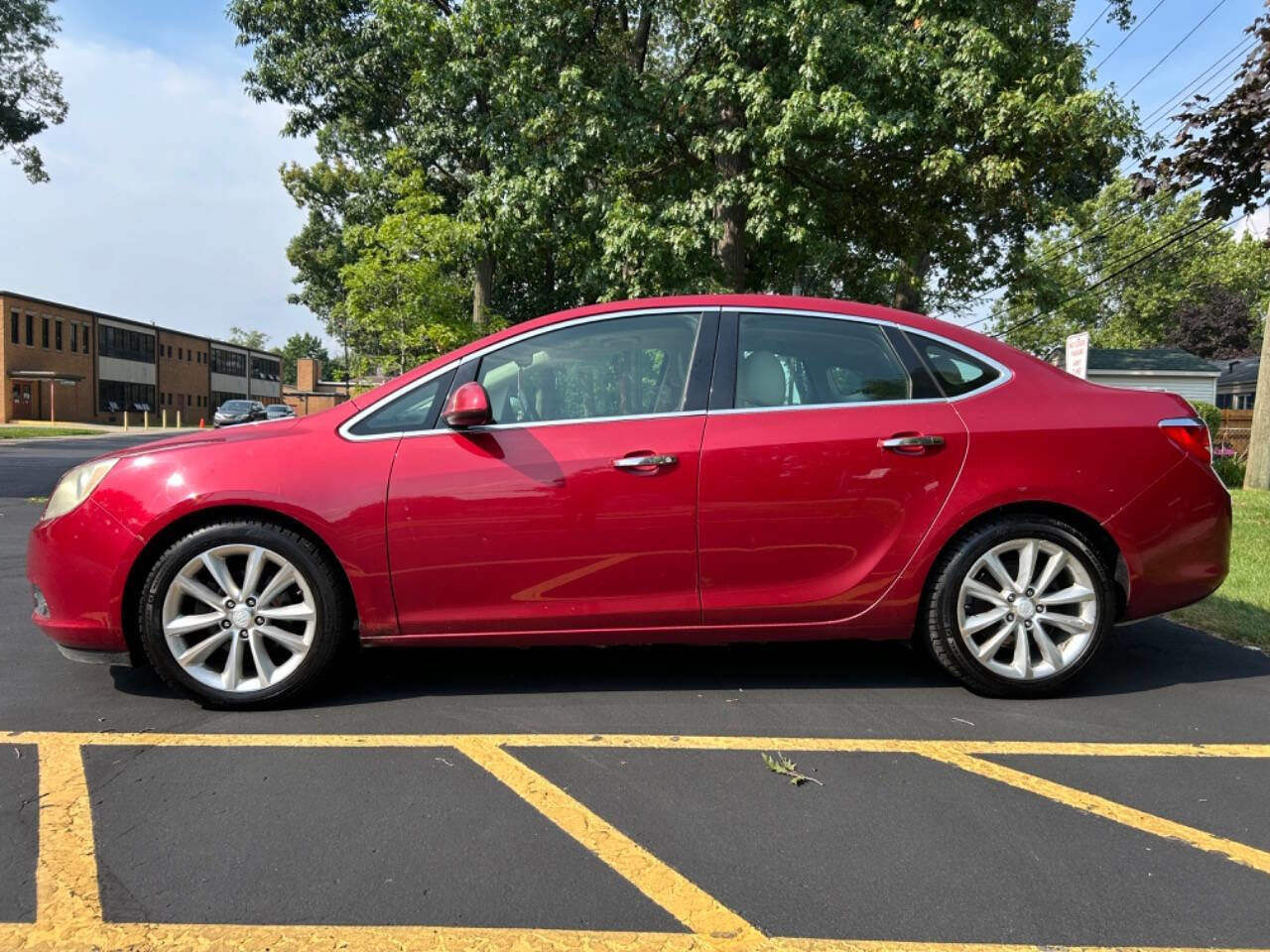Used 2014 Buick Verano FWD image 11
