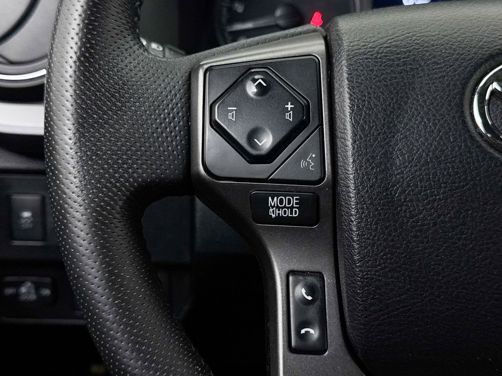 Used 2021 Toyota Tacoma TRD Sport w/ Technology Package RWD image 29