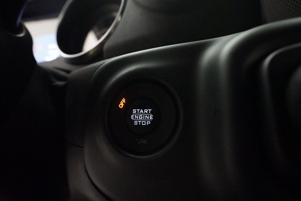 Used 2019 Jeep Wrangler Unlimited Sahara w/ Quick Order Package 24M Moab image 30