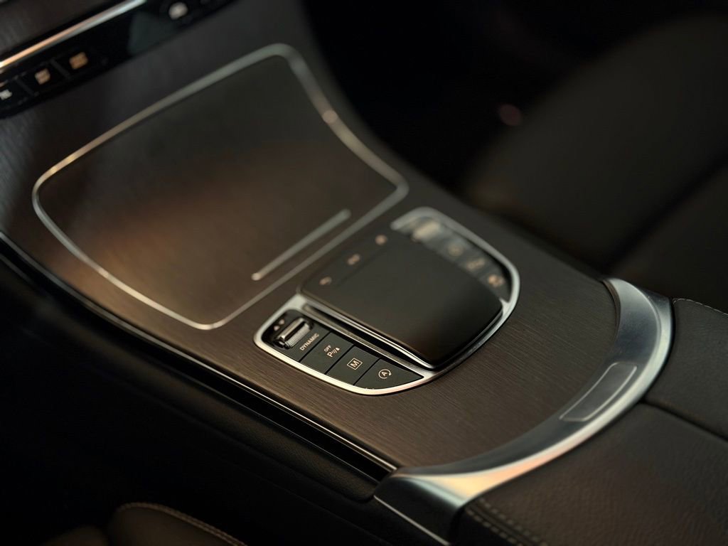 Used 2022 Mercedes-Benz GLC 300 4MATIC image 19