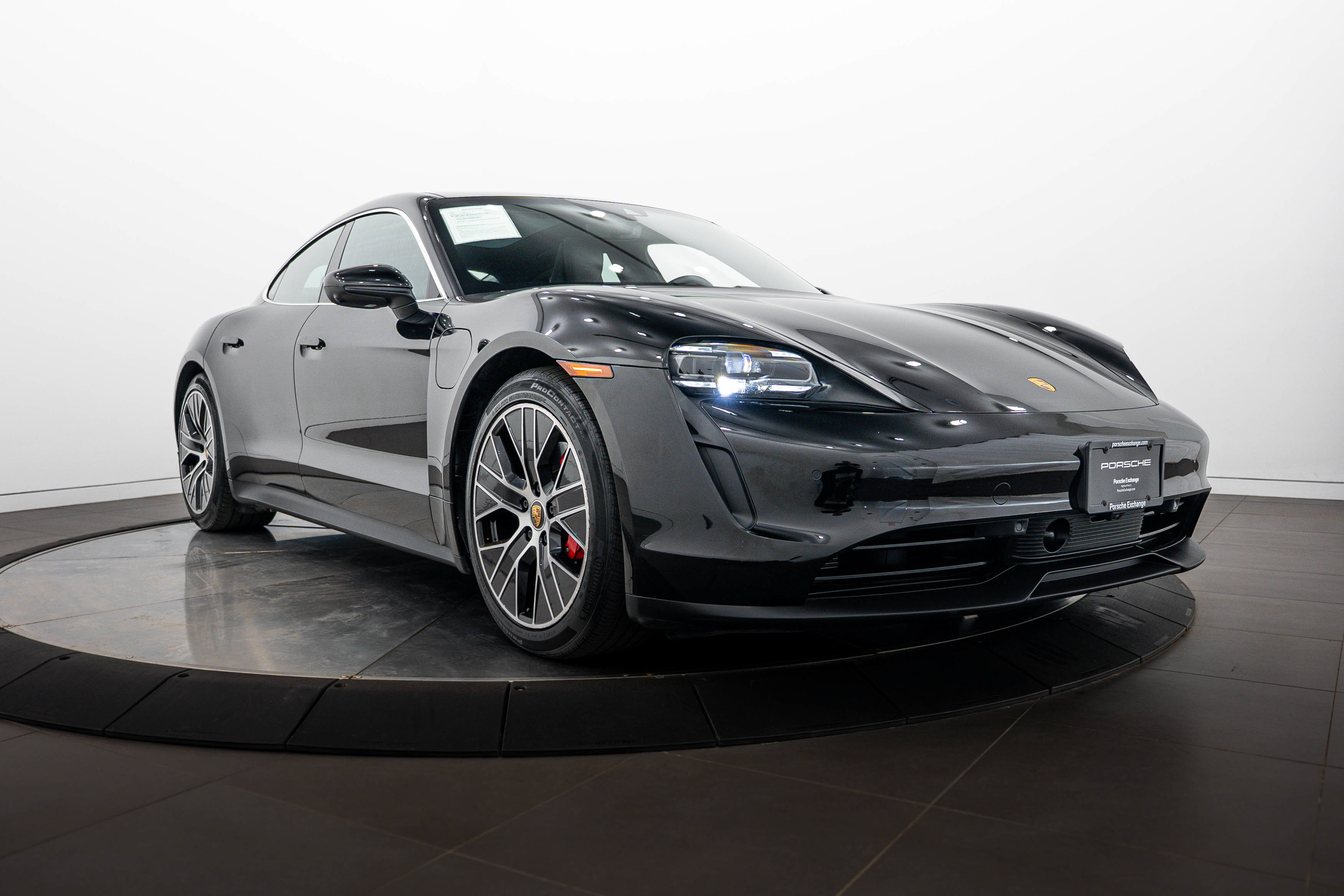 Certified 2022 Porsche Taycan 4S AWD/4WD image 9