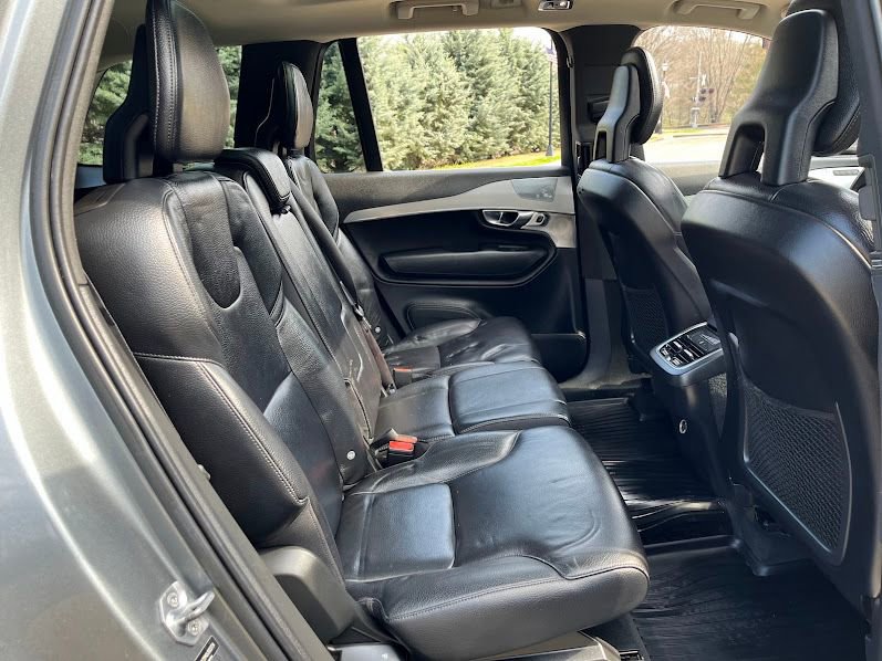 Used 2018 Volvo XC90 T6 Momentum w/ Convenience Package image 39