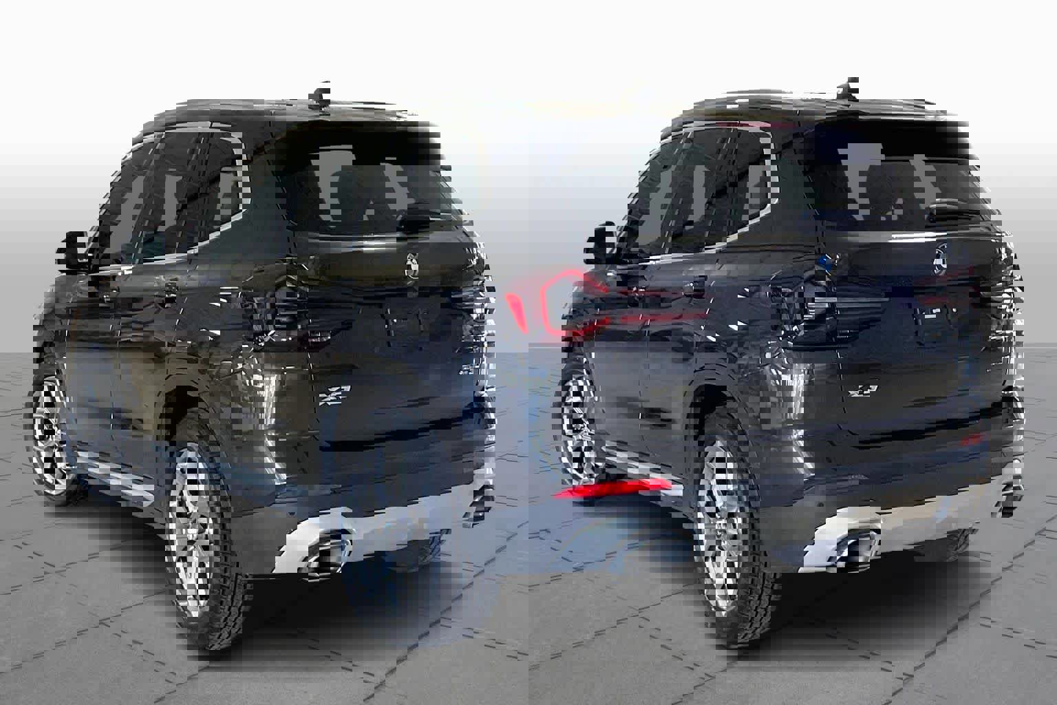 Used 2023 BMW X3 sDrive30i w/ Premium Package image 11