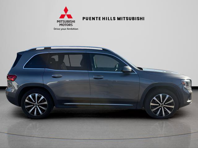 Used 2022 Mercedes-Benz GLB 250 4MATIC w/ Premium Package Lite image 4