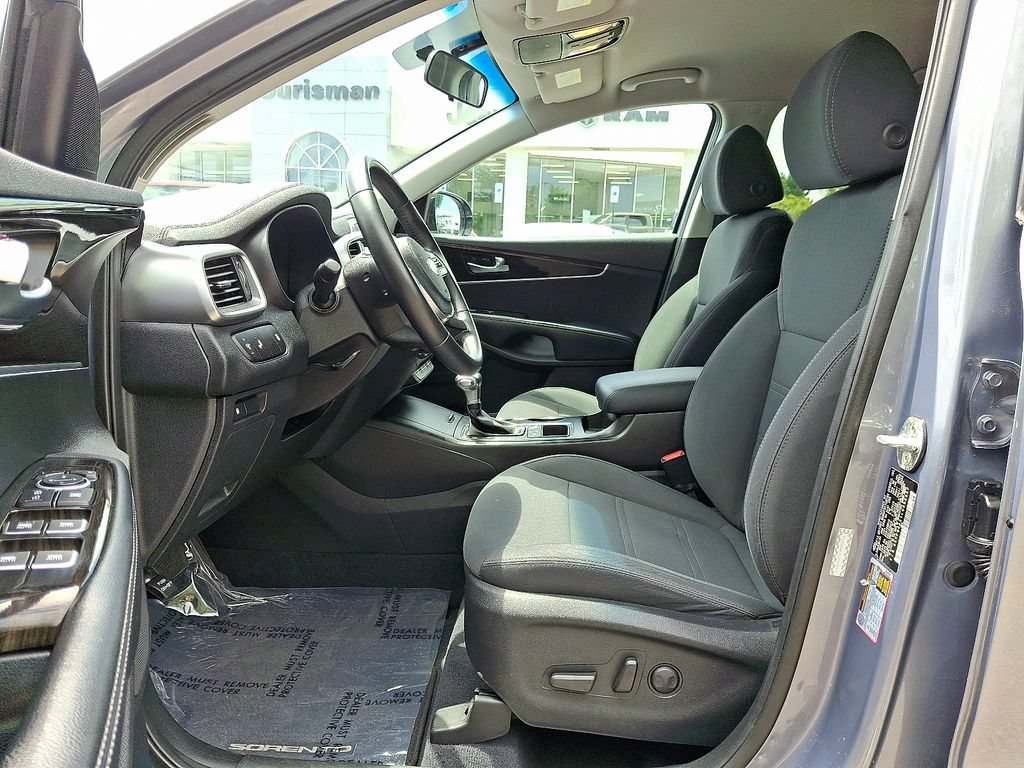 Used 2020 Kia Sorento S FWD image 14