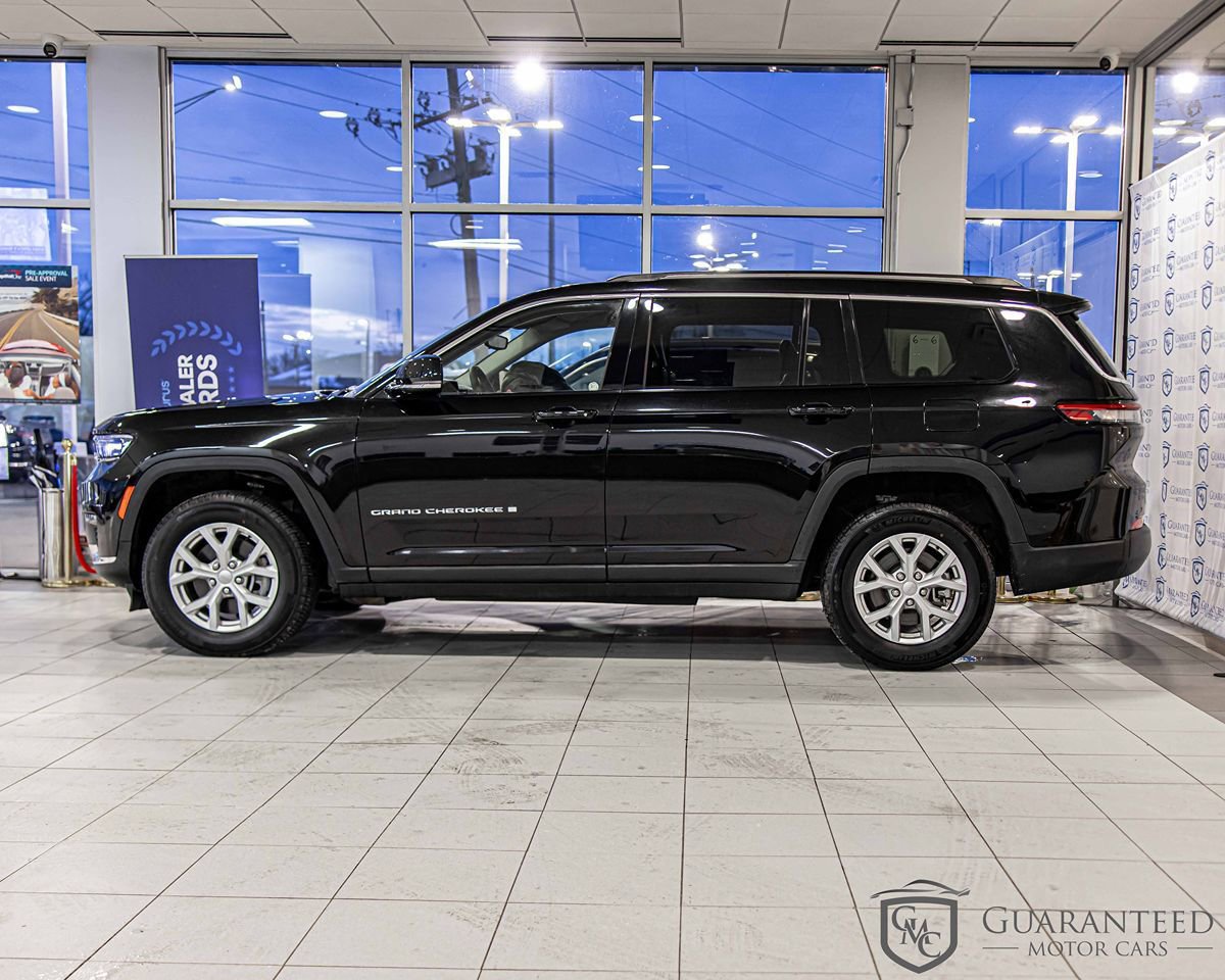 Used 2023 Jeep Grand Cherokee L Limited AWD/4WD image 8