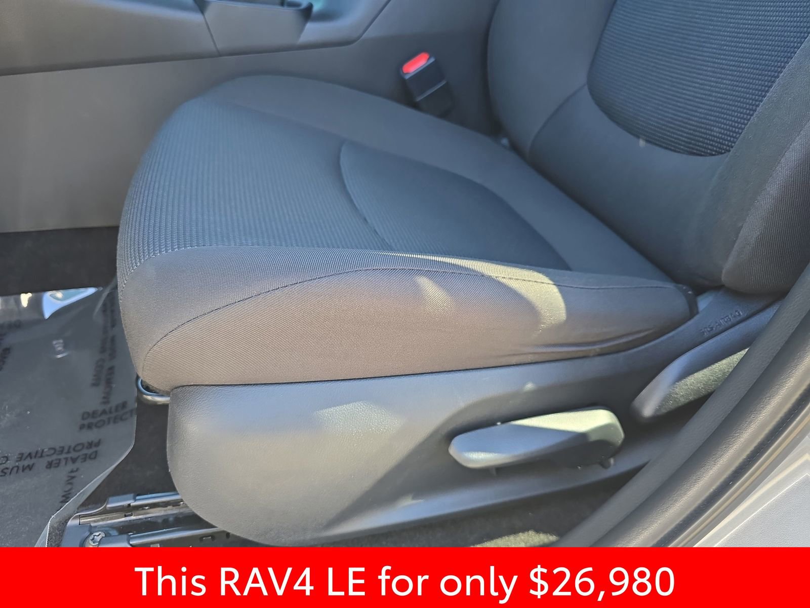 Used 2023 Toyota RAV4 LE FWD image 34