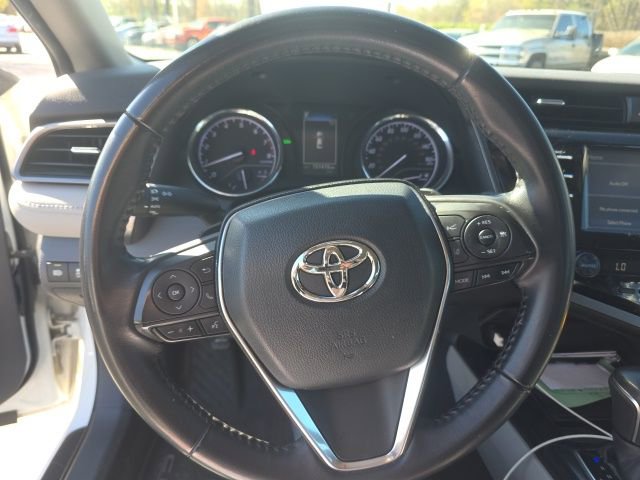 Used 2020 Toyota Camry SE w/ Convenience Package image 12