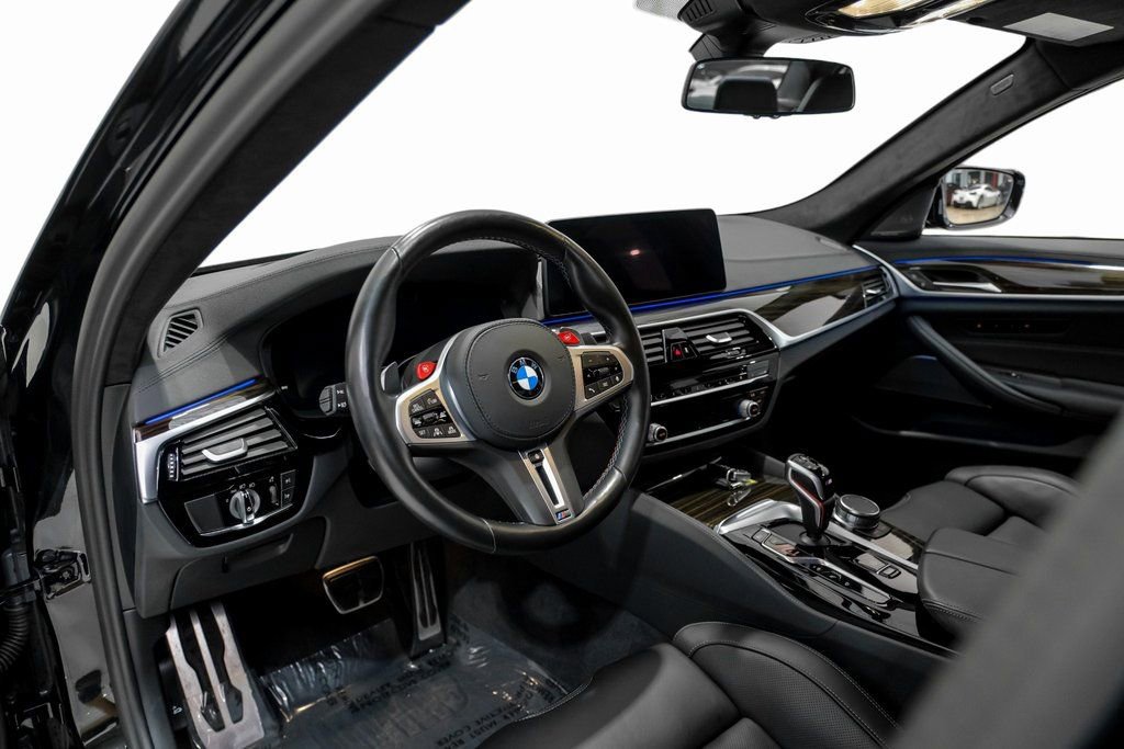 Used 2022 BMW M5 w/ Executive Package image 5