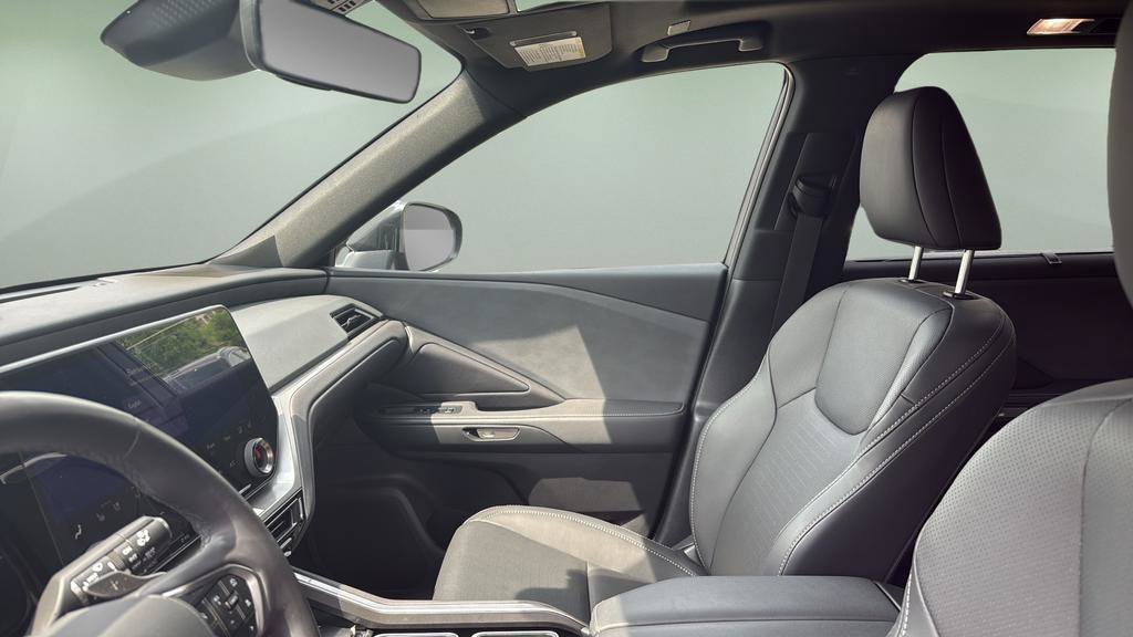 Used 2025 Lexus TX 350 AWD w/ Technology Package image 13