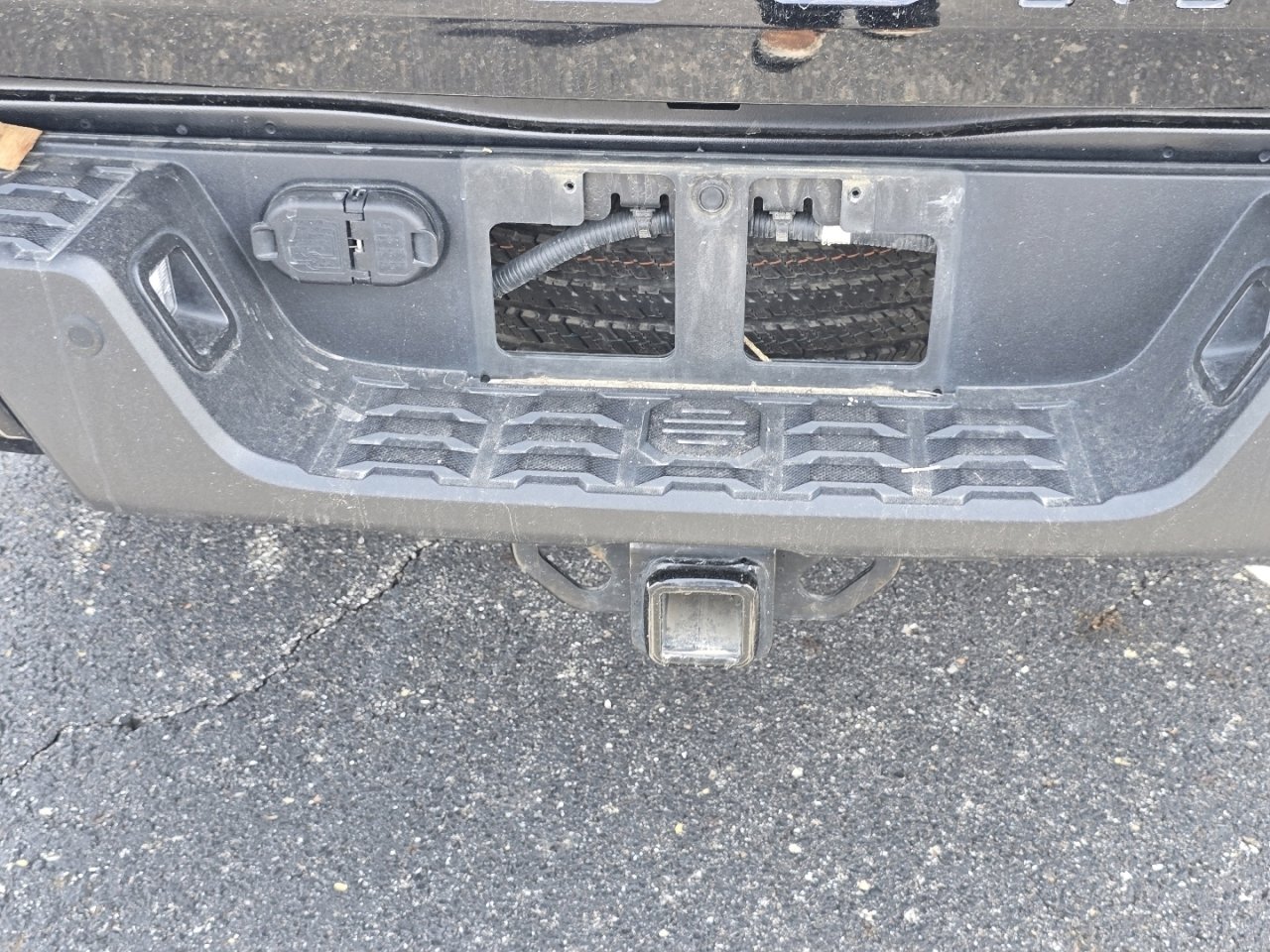 Used 2023 Toyota Tacoma Limited w/ Nightshade Package AWD/4WD image 9