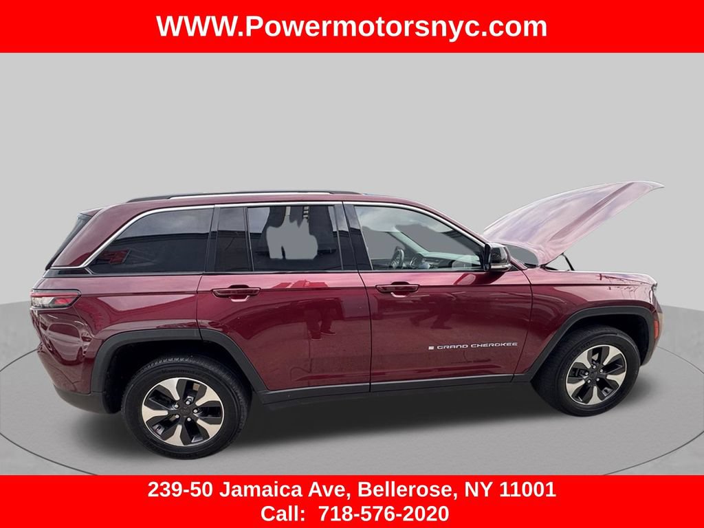 Used 2023 Jeep Grand Cherokee 4WD 4xe image 7