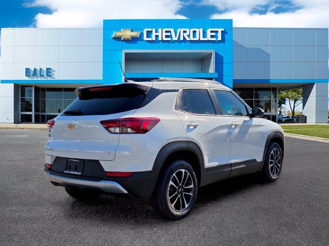 New 2026 Chevrolet TrailBlazer LT w/ Convenience Package FWD image 3