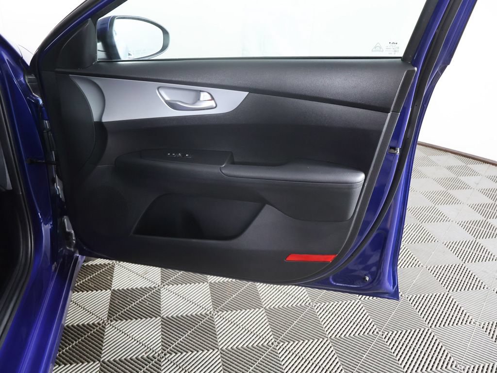 Used 2023 Kia Forte LXS FWD image 21