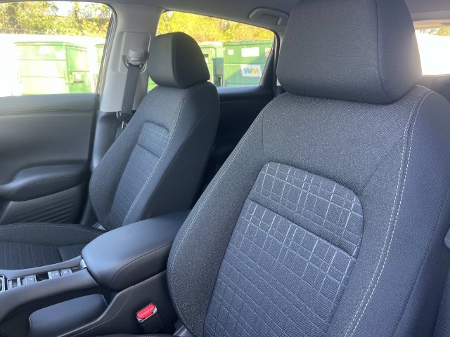 New 2027 Honda HR-V LX image 14