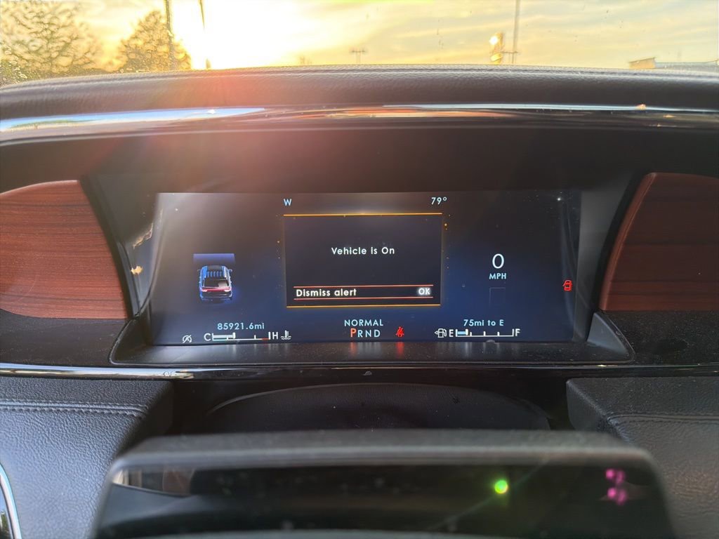 Used 2022 Lincoln Navigator Reserve AWD/4WD image 22