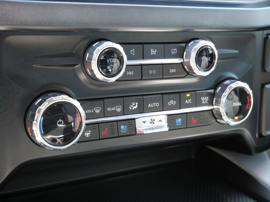 Certified 2024 Ford F450 Limited AWD/4WD image 28