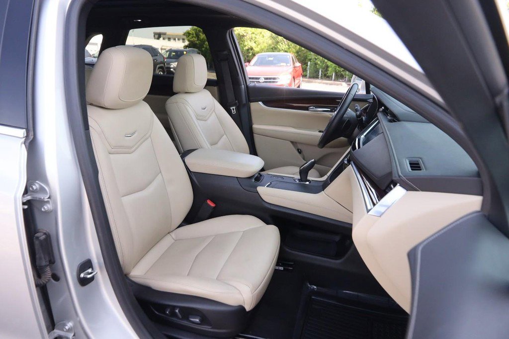 Used 2019 Cadillac XT5 Premium Luxury FWD image 26