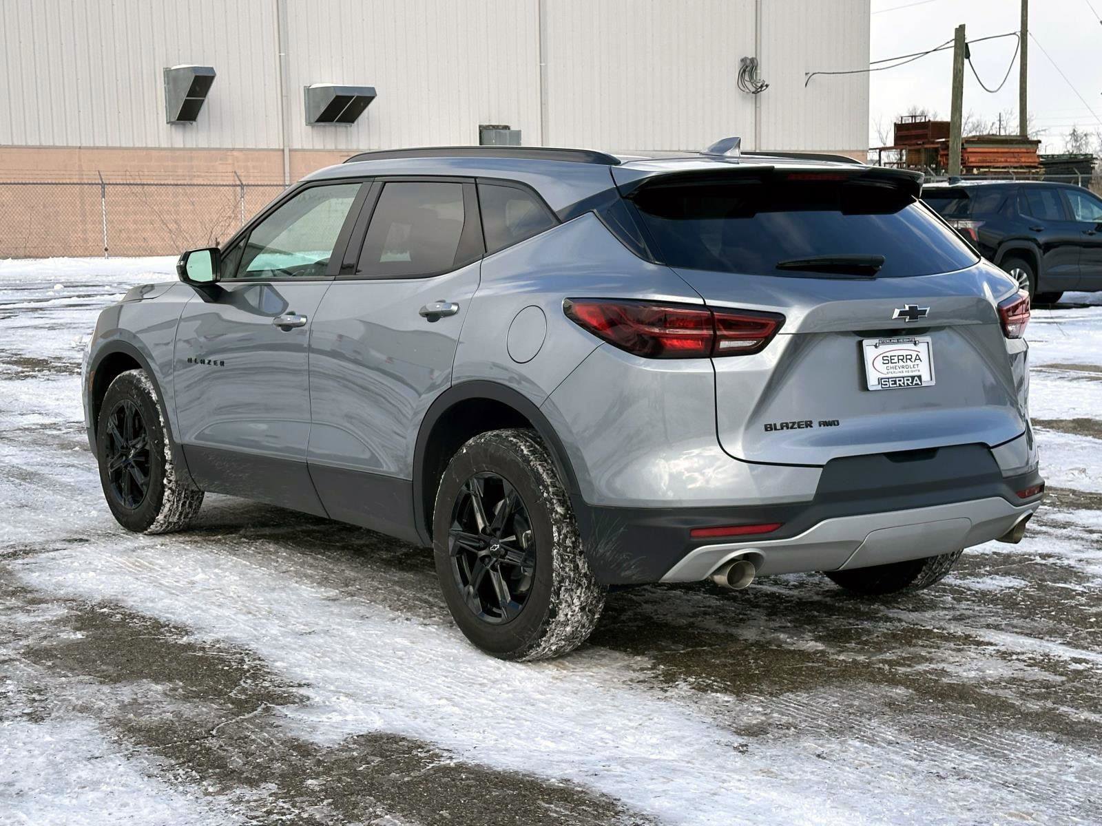 Used 2024 Chevrolet Blazer LT w/ Midnight/Sport Edition image 3