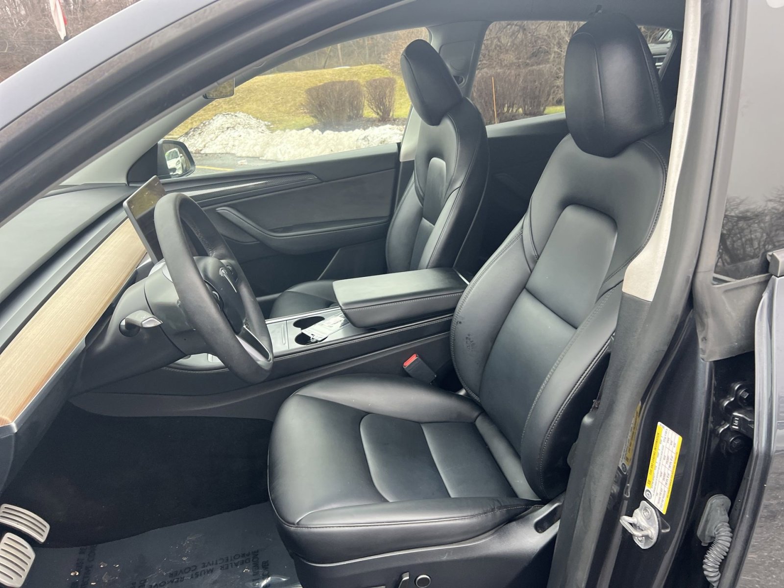 Used 2024 Tesla Model Y Performance image 13