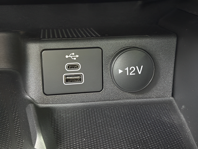 Used 2024 Ford Escape ST-Line Select w/ Tech Pack #2 AWD/4WD image 15