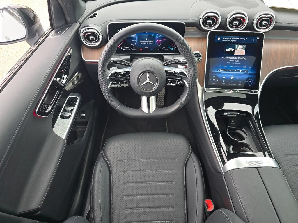 Used 2026 Mercedes-Benz GLC 300 4MATIC image 27