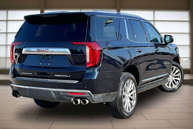 Used 2021 GMC Yukon Denali w/ Denali Premium Package AWD/4WD image 2