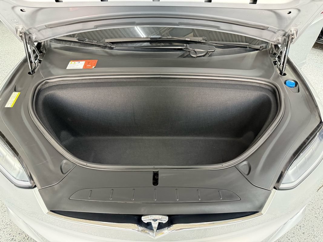 Used 2016 Tesla Model X 90D AWD/4WD image 31