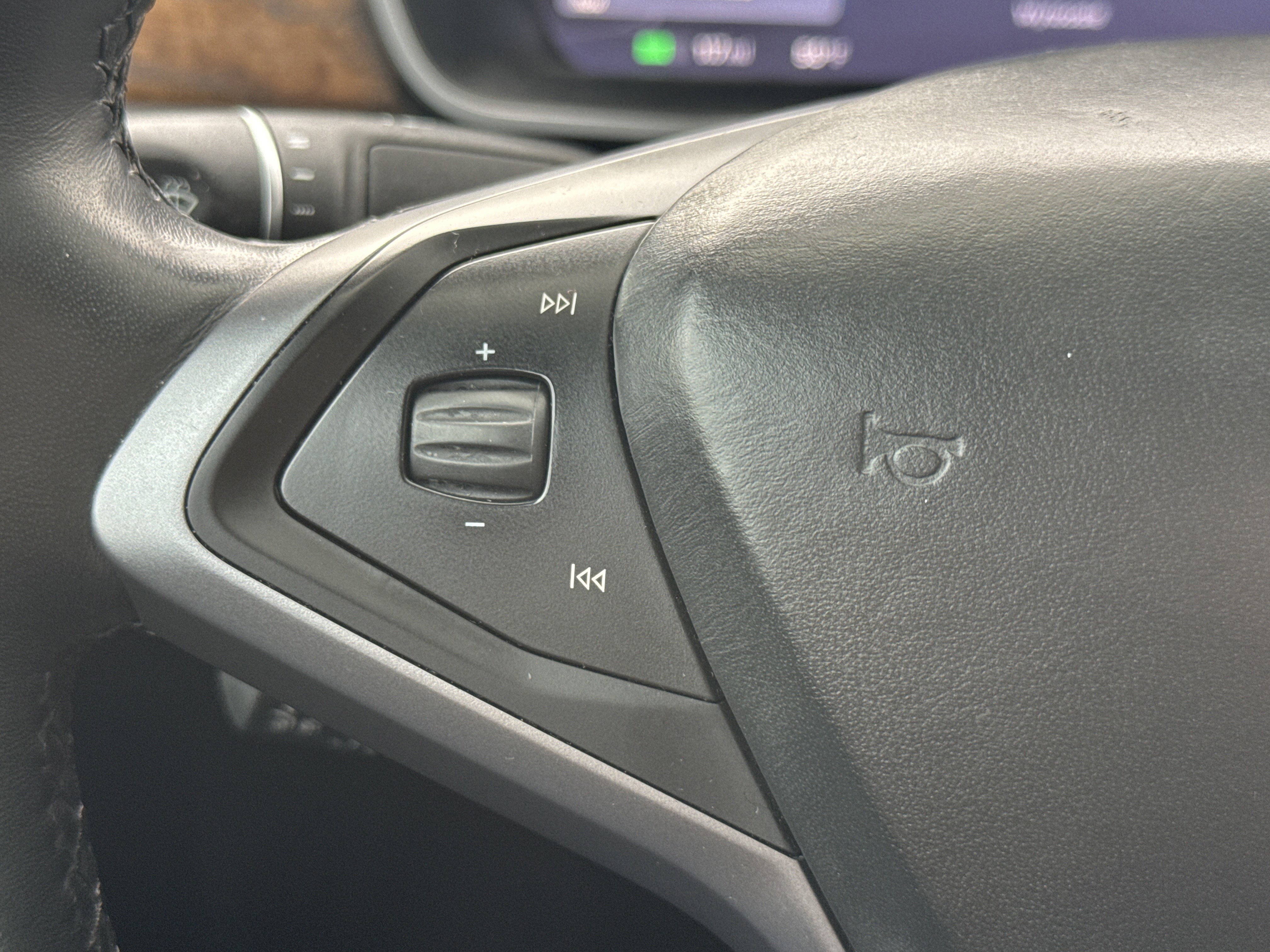 Used 2019 Tesla Model X 75D image 16