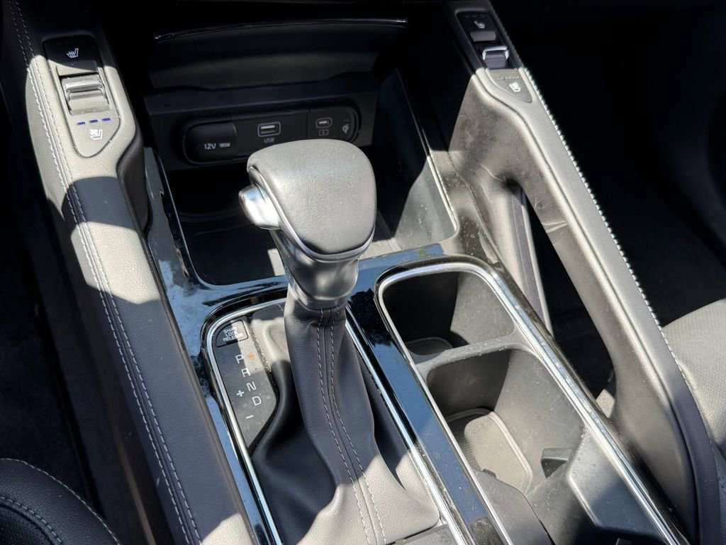Used 2025 Kia Telluride EX w/ EX Captain's Chair Package FWD image 23