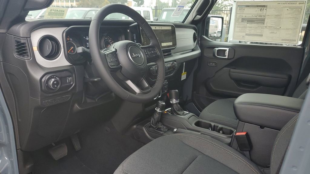 New 2026 Jeep Gladiator Sport image 18