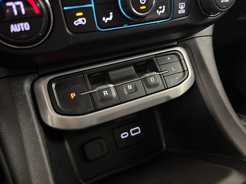 Used 2022 GMC Acadia SLE image 46