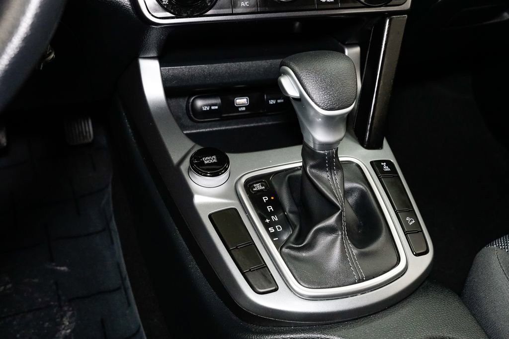 Certified 2025 Kia Seltos LX image 20