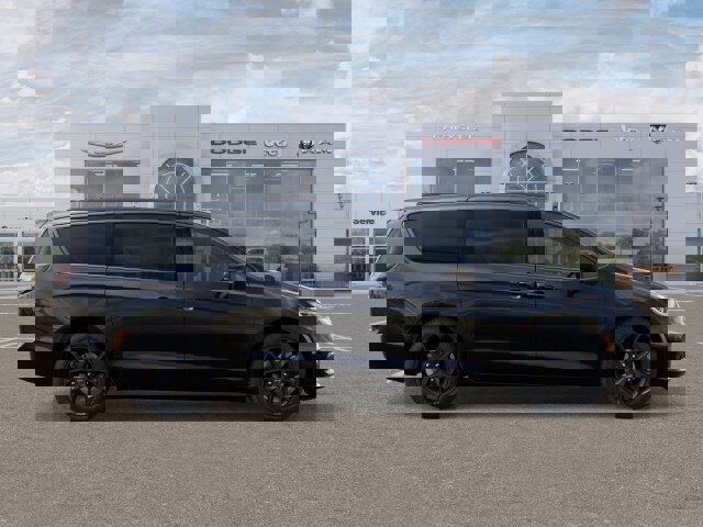 New 2026 Chrysler Pacifica Limited w/ S Appearance Package image 21