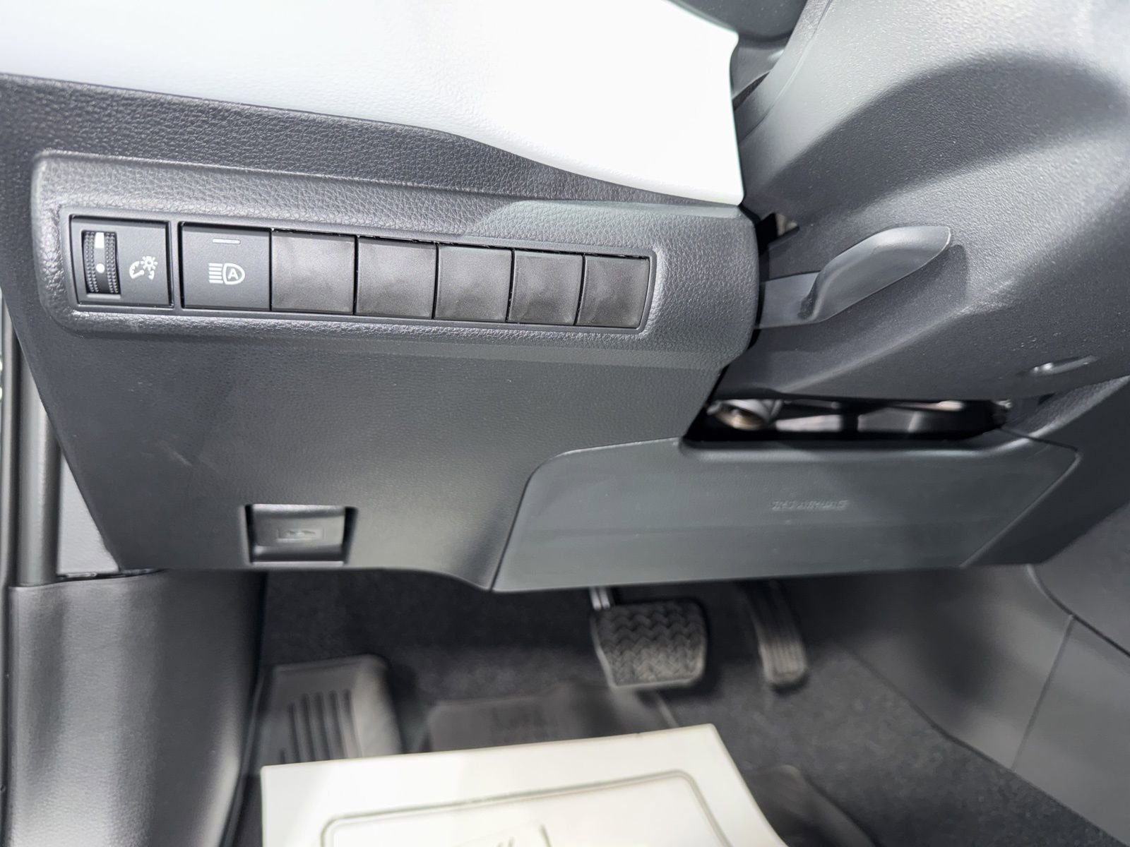 New 2026 Toyota Corolla SE w/ SE Package FWD image 28