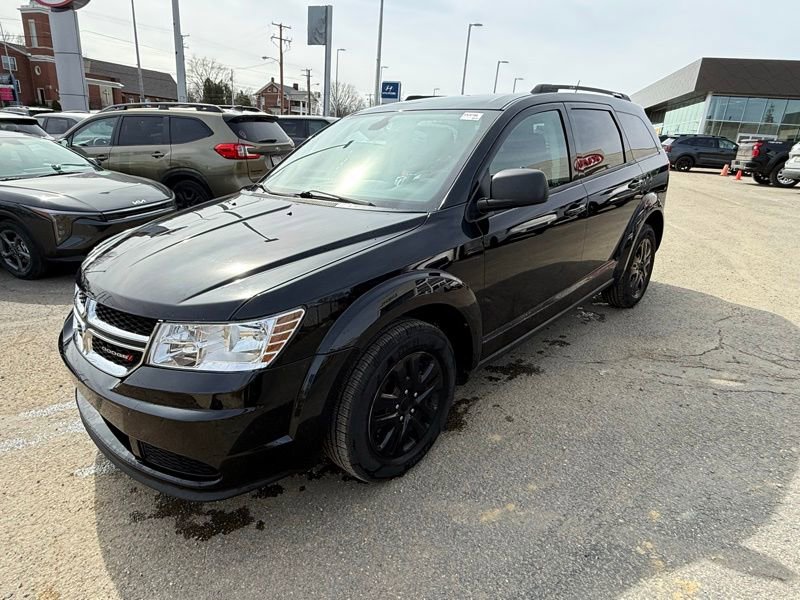 Used 2018 Dodge Journey SE image 3