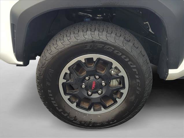 Certified 2025 Toyota Tacoma TRD Off-Road AWD/4WD image 29