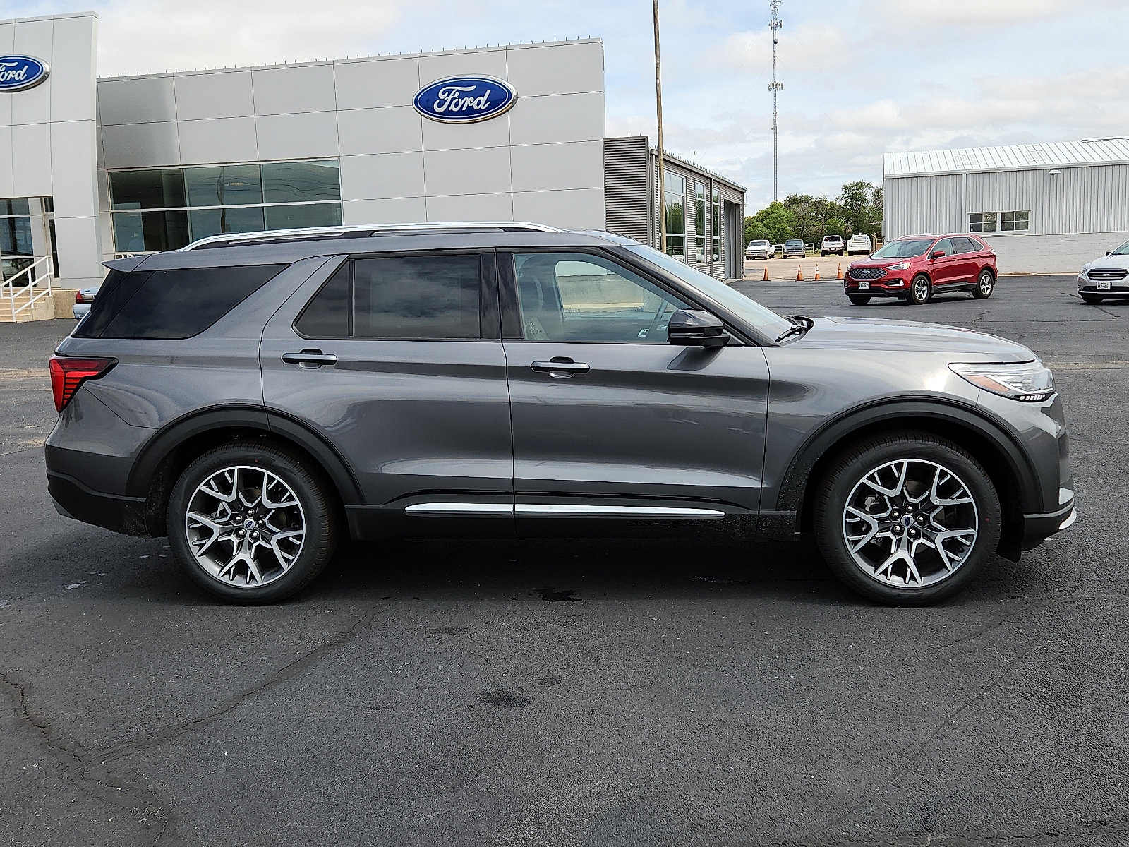 New 2025 Ford Explorer Platinum w/ Ultimate Package image 5