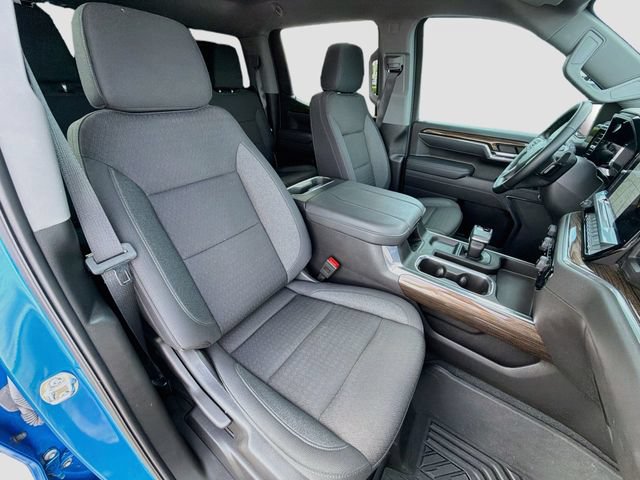 Used 2025 Chevrolet Silverado 1500 LT Trail Boss AWD/4WD image 29