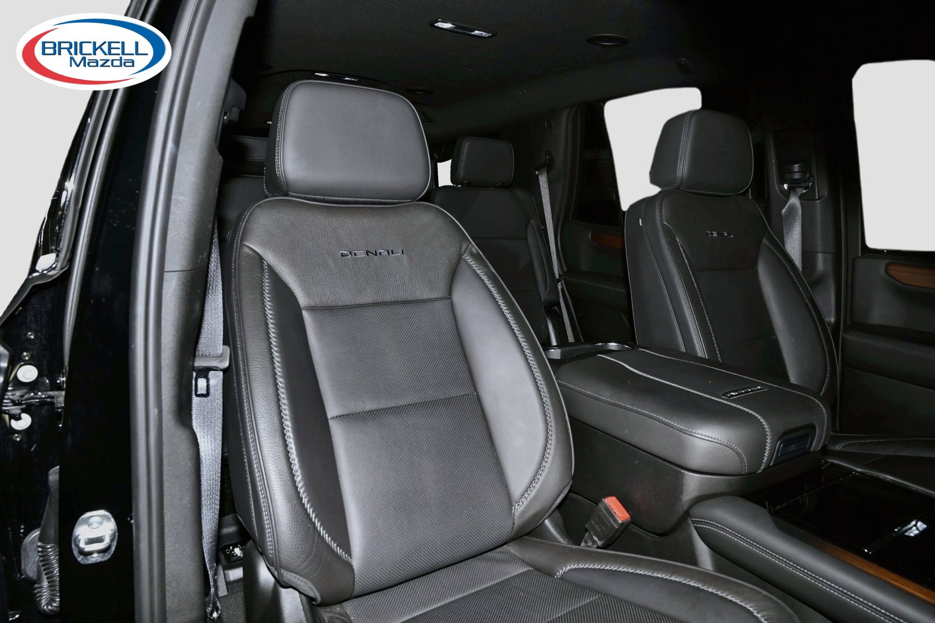 Used 2025 GMC Yukon Denali AWD/4WD image 17