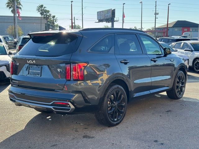 Certified 2023 Kia Sorento SX image 4