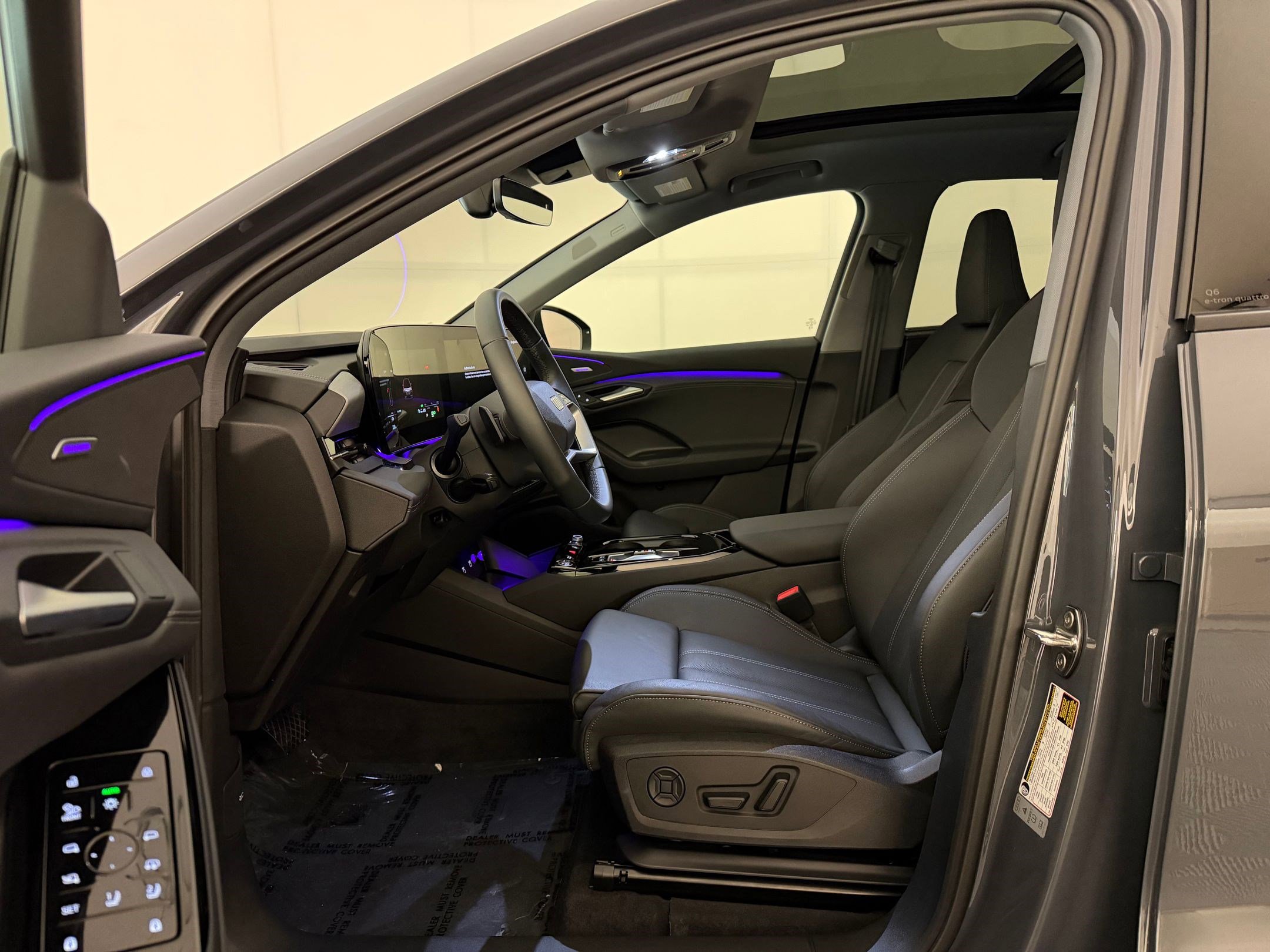 Used 2025 Audi Q6 e-tron Prestige w/ Black Warm Weather Package AWD/4WD image 5
