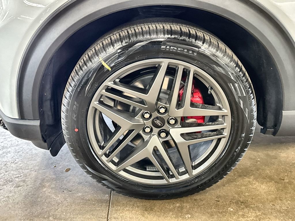 New 2026 Ford Explorer ST-Line w/ ST-Line Street Pack image 33